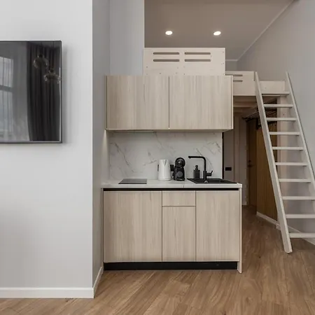 Beautiful Old Town Loft Apartment