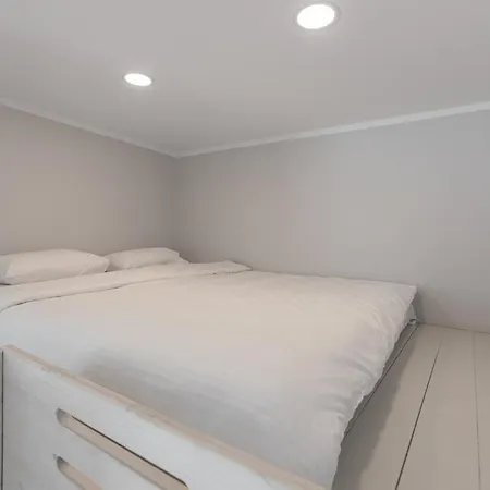 Beautiful Old Town Loft 公寓